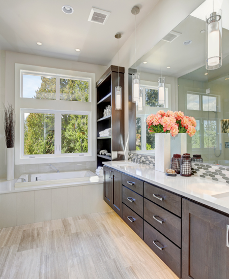 remodeled master bath with tub and hardwood floors in Central Illinois by True Craft Remodelers